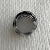 ガラスのボリュームリング/黒ドットd