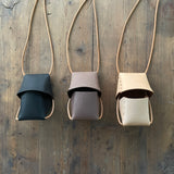 【サンプルセール】trekant( マイクロポーチ ・ ロング紐 ) lilleogstor