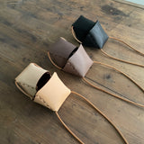 【サンプルセール】trekant( マイクロポーチ ・ ロング紐 ) lilleogstor