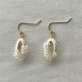 実り ピアス(クォーツ) ivory