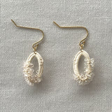 実り ピアス(クォーツ) ivory